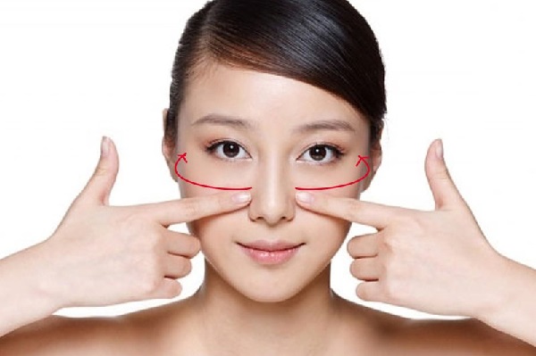 Cách massage mặt giúp da trắng hồng mịn màng