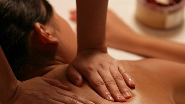 Cách massage tốt cho chị em phụ nữ