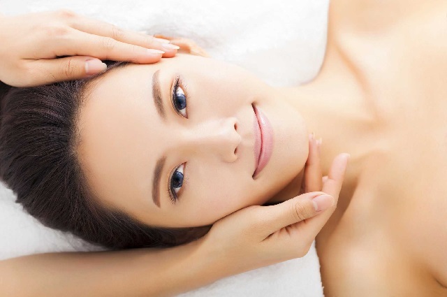 Massage trị đau nửa đầu bên phải