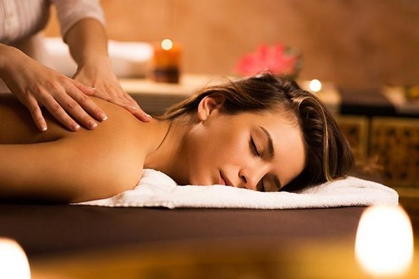 Tác dụng của massage trị liệu với sức khỏe và sắc đẹp